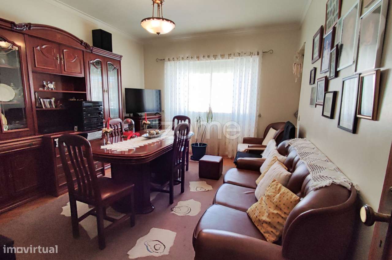 Andar de Moradia T2 em Caneças - Grande imagem: 2/25