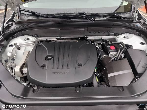 Volvo XC 60 T5 AWD Geartronic Momentum Pro - 36