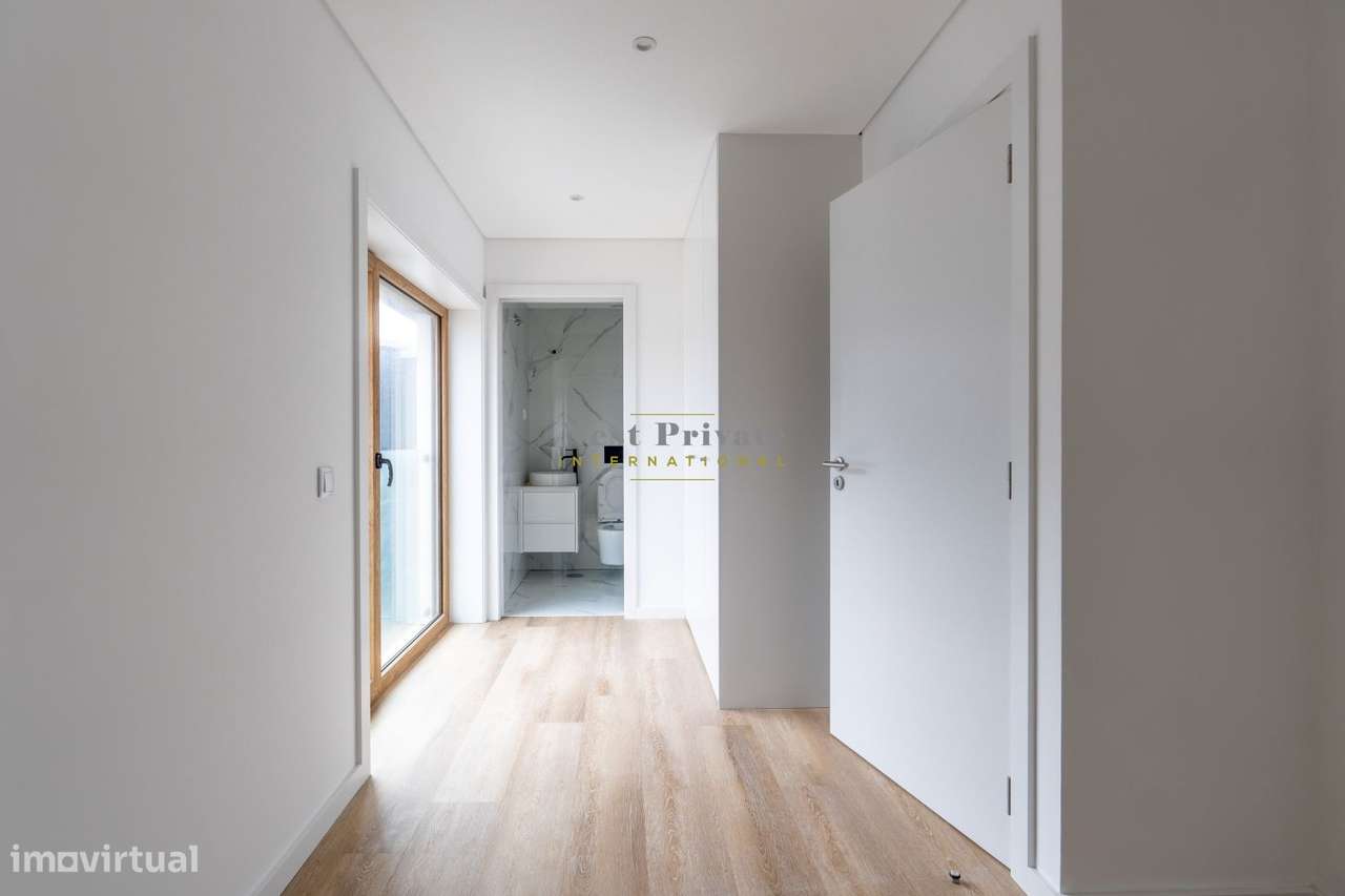Apartamento T5 Duplex Antas-19