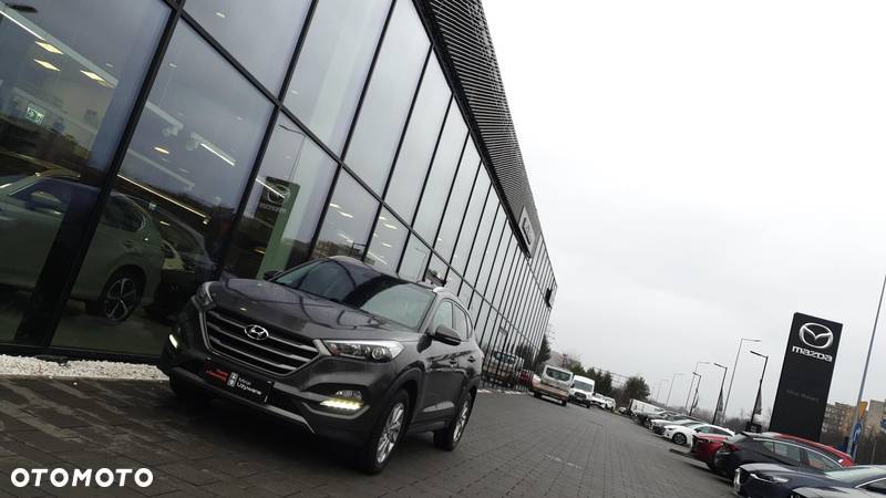 Hyundai Tucson 2.0 CRDI BlueDrive Comfort 2WD - 27