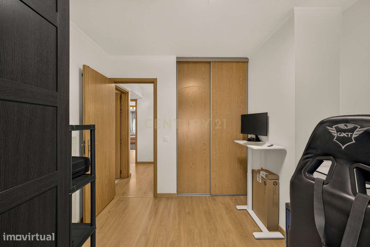 Apartamento T3 com parqueamento privativo (Monte da Caparica)-24