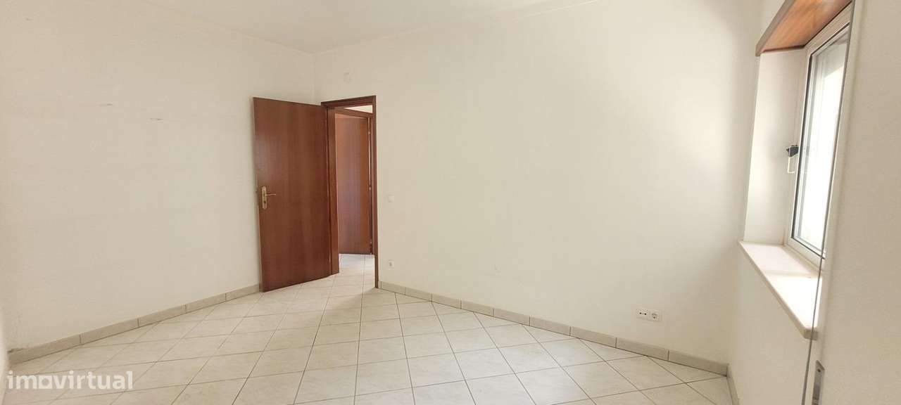 Moradia T2 em Lavos-21