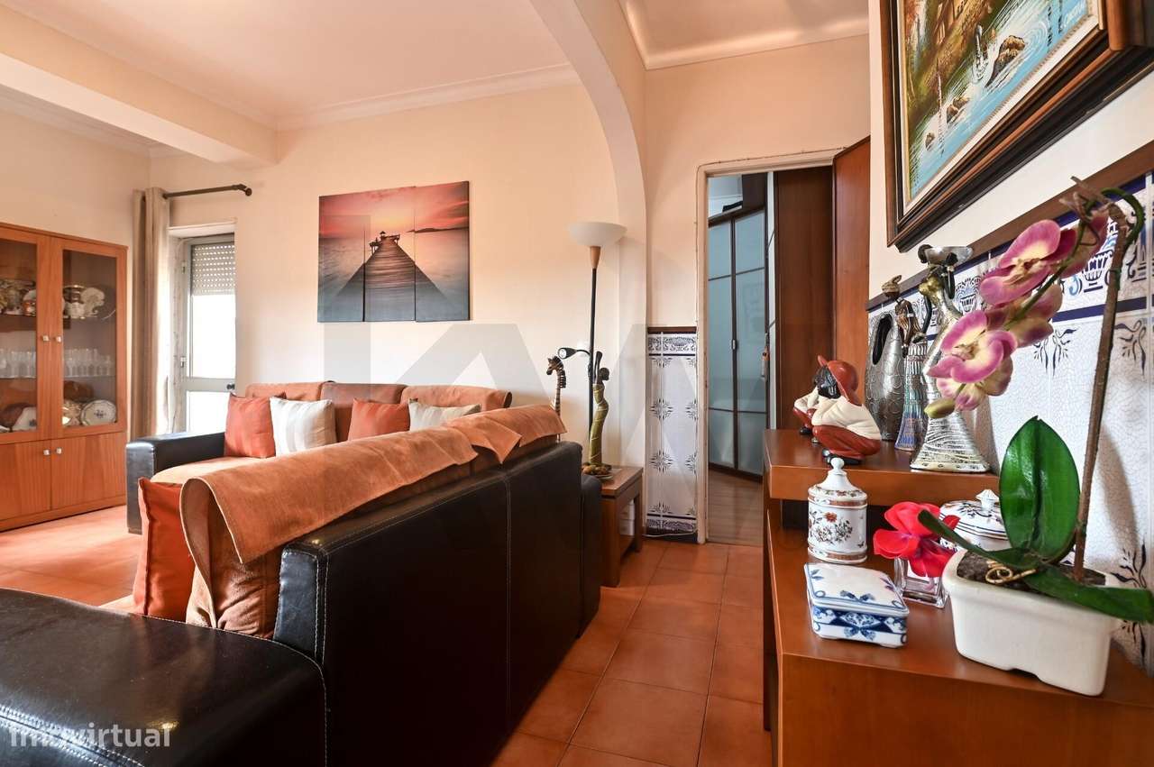 T3 QUELUZ | LOCALIZAÇÃO CENTRAL NO MONTE ABRAÃO | VISTA PANORÂMICA | V - Grande imagem: 2/24