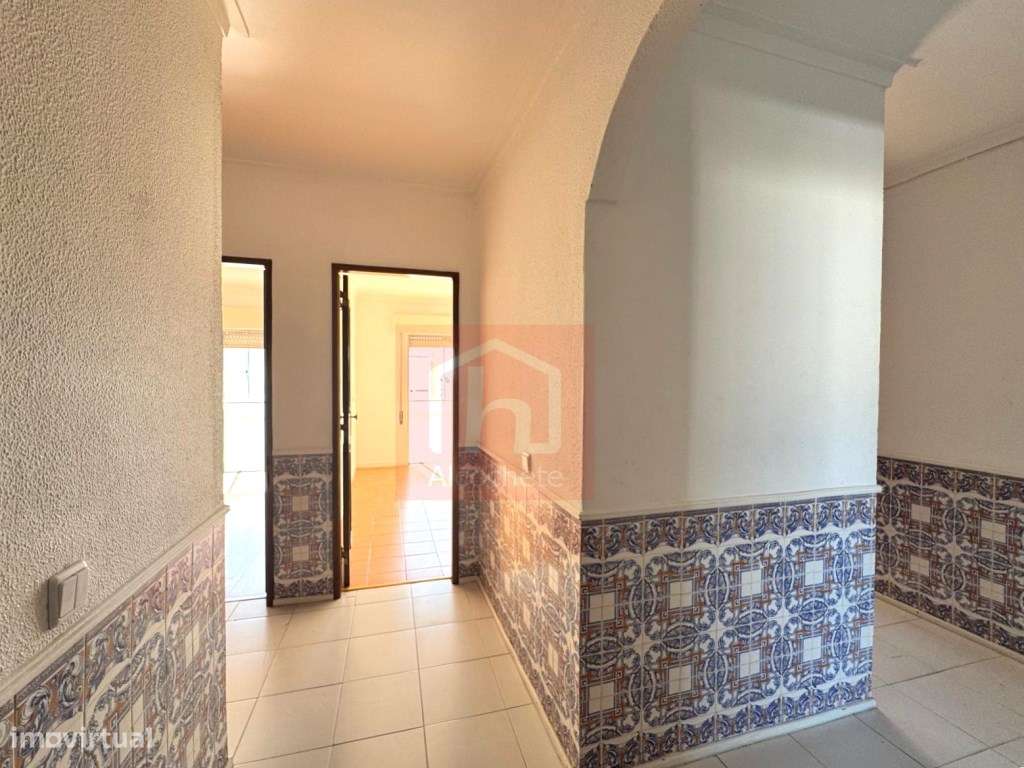 Apartamento T3 no centro do Montijo-19
