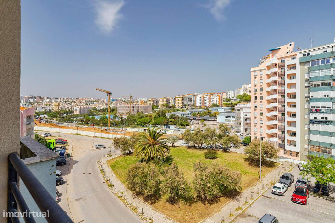 Apartamento T3  Feijó Almada Parque da Paz-22