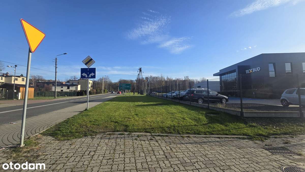 Budynek usługowy z dużym parkingiem, przy DK78! OFERTA 0%-1