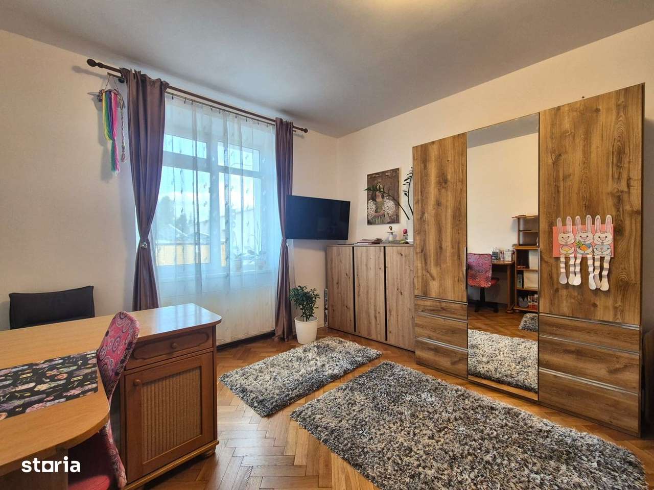 Piața de Miercuri, casă singură în curte, renovată 2025-8