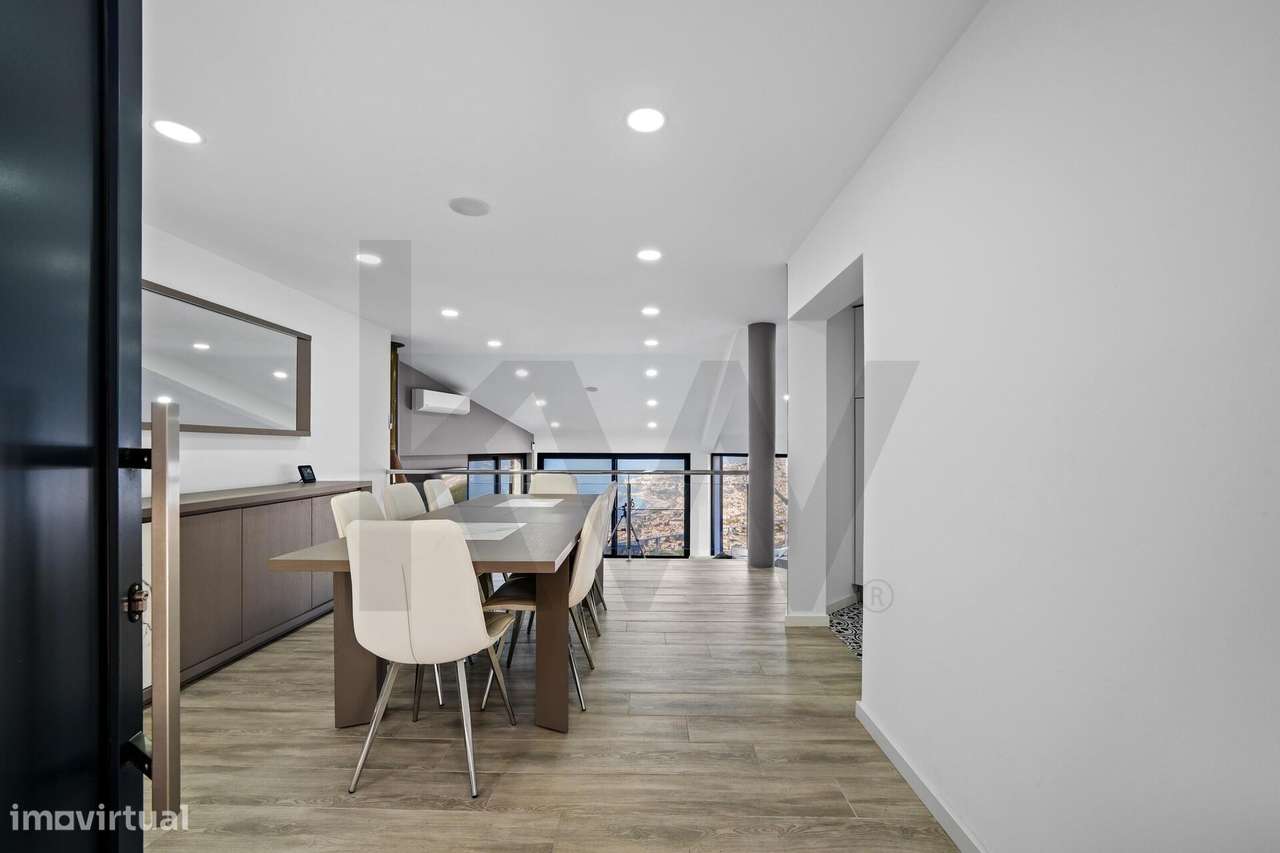 Moradia T4 com piscina e vista oceano, São Gonçalo, Funchal-20