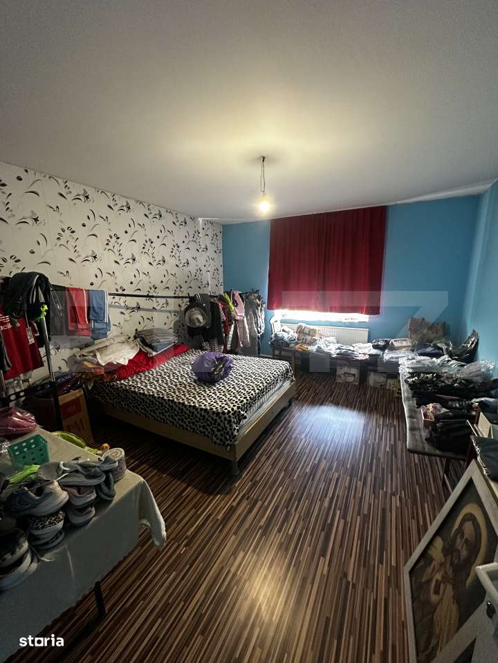 Casa de vanzare, 265 mp, zona Boghis - Imagine principală: 2/13