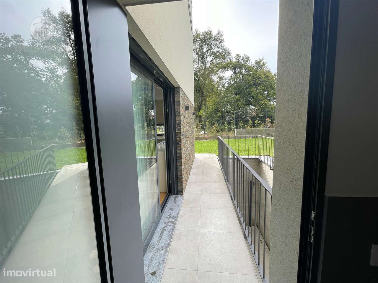 Moradia de gaveto em Palmeira, Braga-7