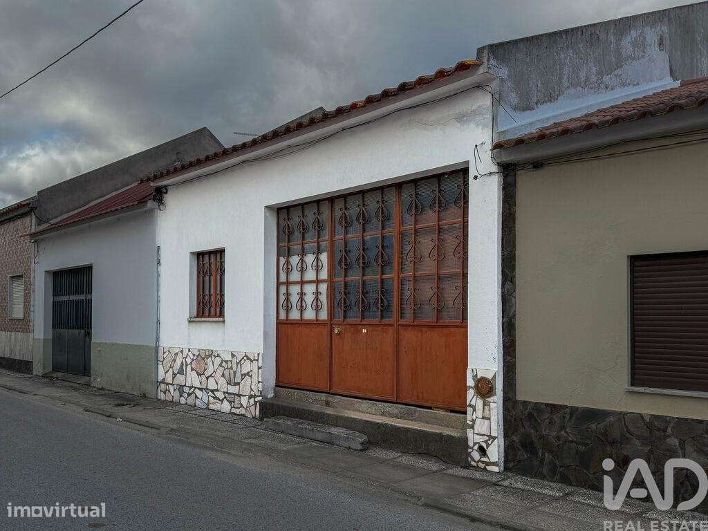 Hangar em Benfica do Ribatejo de 108,00 m2 - Grande imagem: 2/9