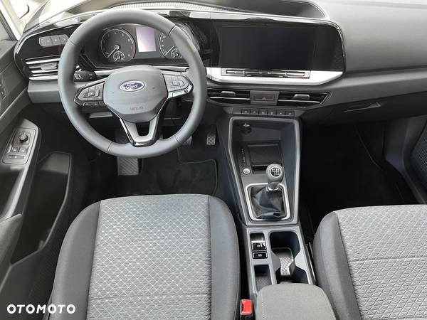 Ford Tourneo Connect 1.5 EcoBoost Titanium - 14