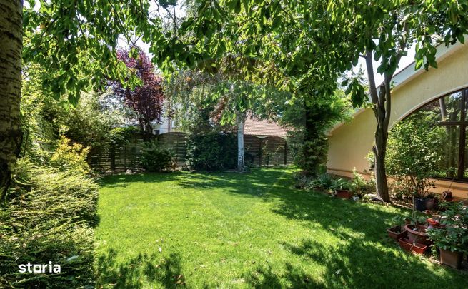 Casă / Vilă cu 5 camere în Pipera, teren 385mp, ansamblu rezidential-19