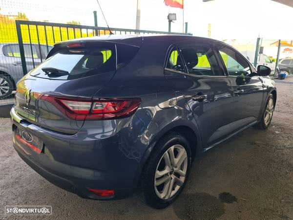 Renault Mégane 1.5 dCi Dynamique S SS - 8