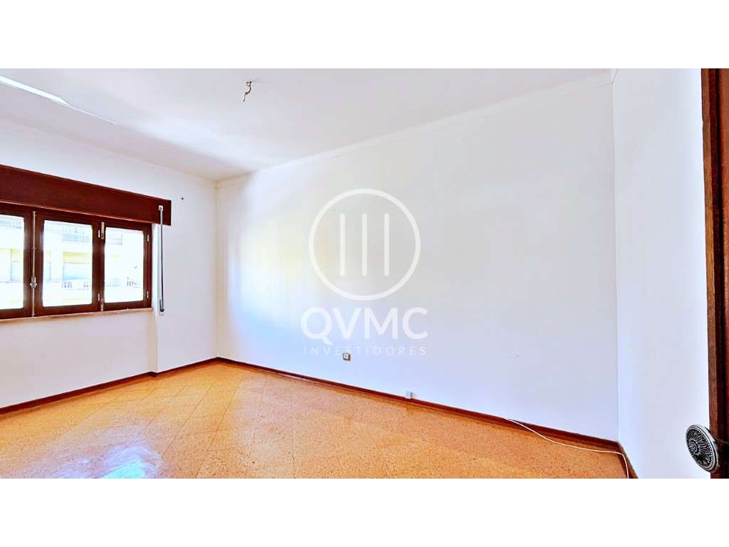 Apartamento T3 na Moita com varandas - 1º andar-12