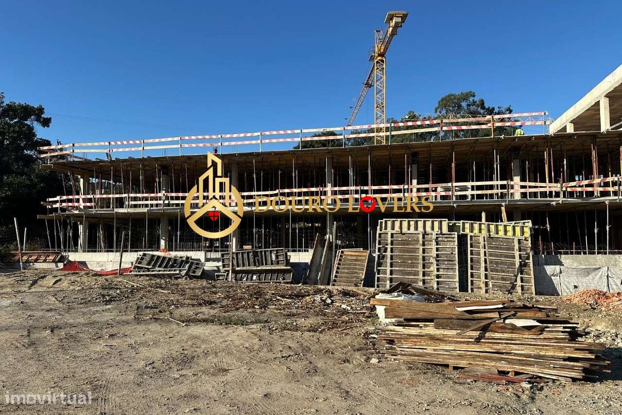 Apartamento T2 Novo com Varanda e Garagem – São Gemil - Grande imagem: 3/20