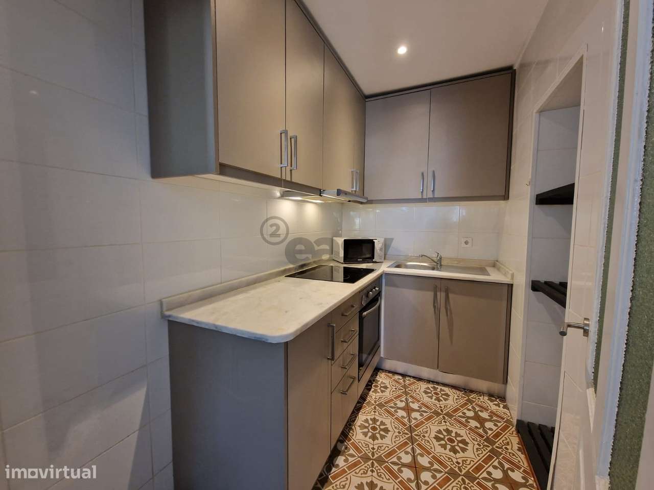 APARTAMENTO T1 COM LOGRADOURO DE 78M2-18