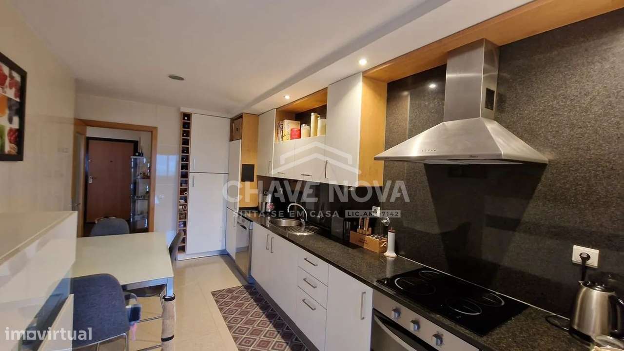 T2 em condomínio fechado com excelentes áreas em Rio Tinto - Grande imagem: 4/21