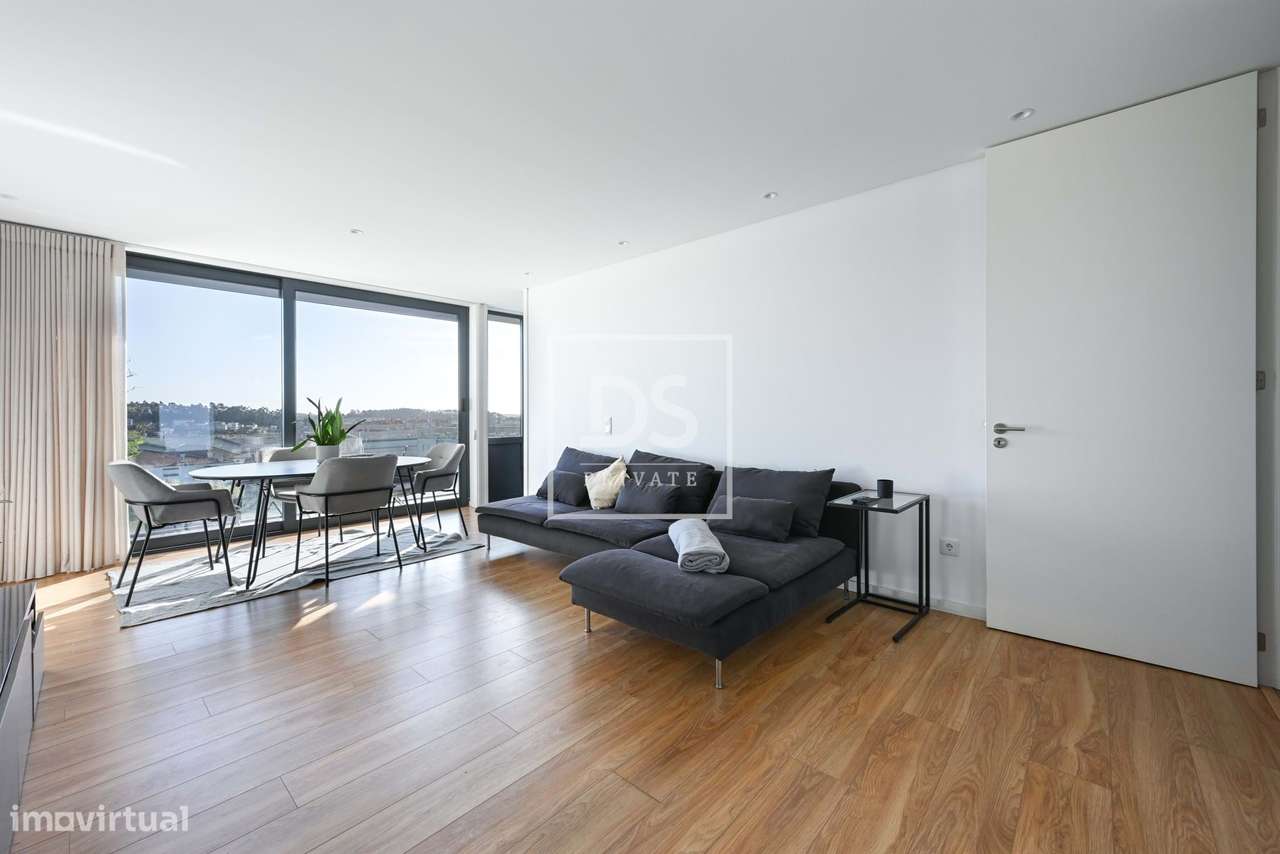 Apartamento T2 em Vilar de Pinheiro com Garagem e Carregador Elétrico-14