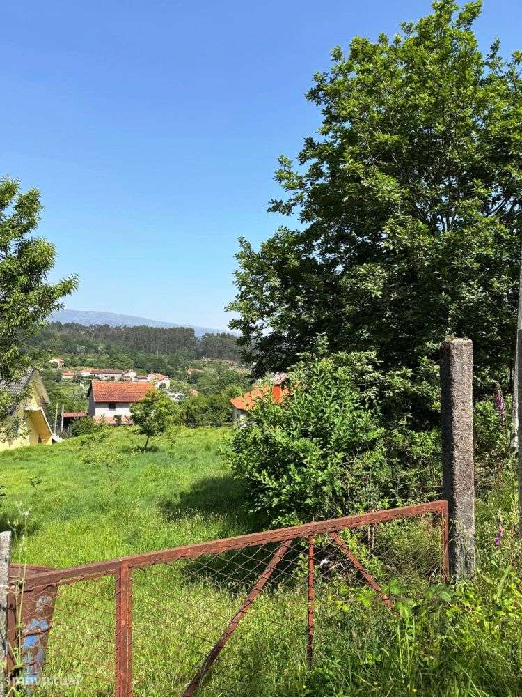 Terreno com 680 m² com possibilidade de construção de Moradia a 3km - Grande imagem: 3/20