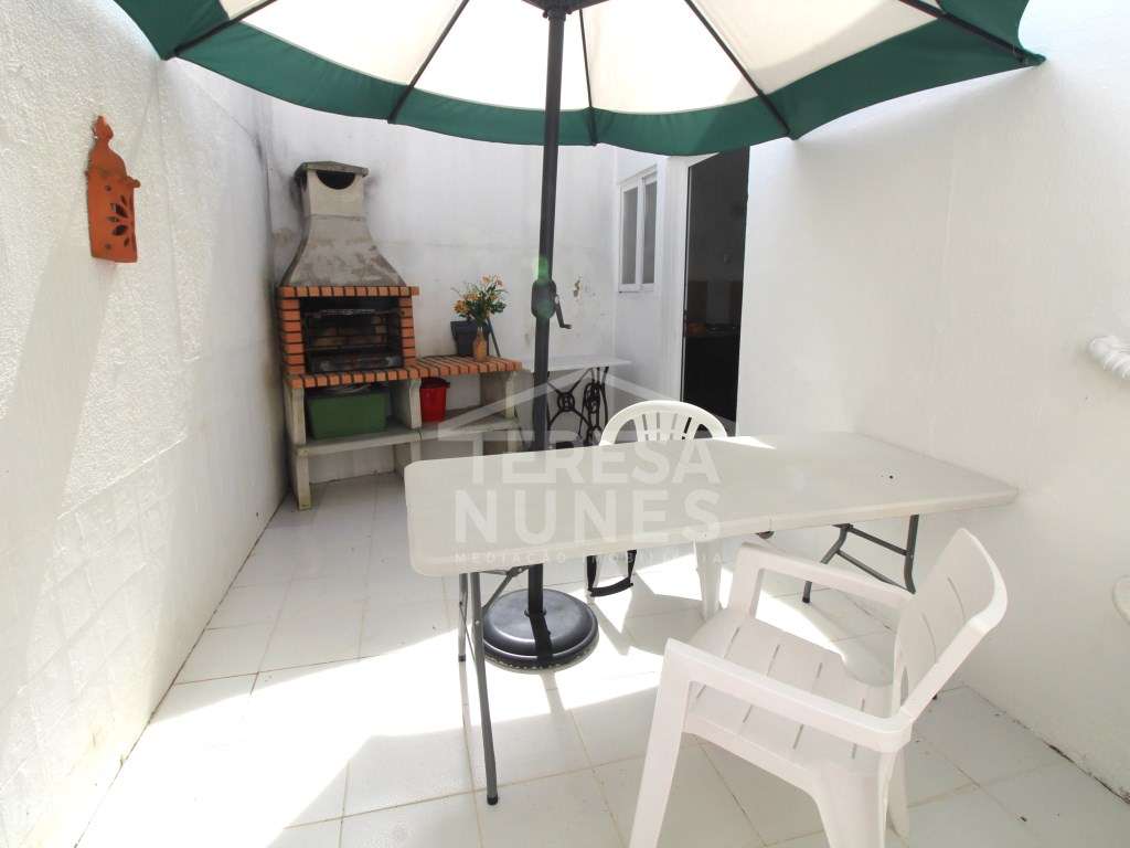 MORADIA EM BANDA - AMORA / SEIXAL-12