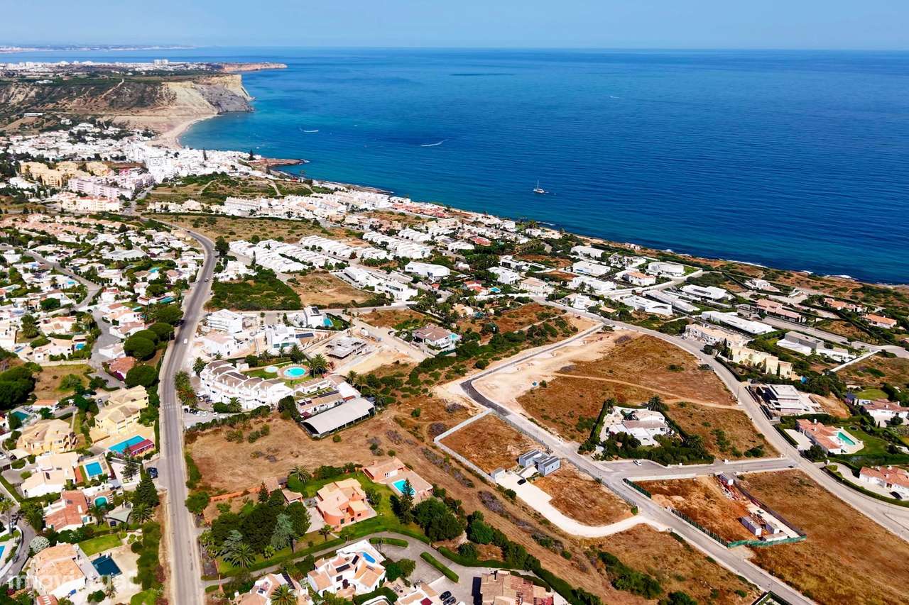 Lote de Sonho na Reserva da Luz-17