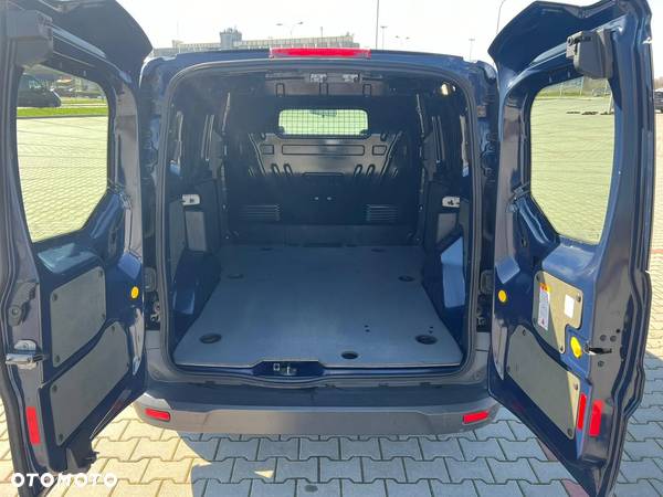 Ford Transit Connect - 17