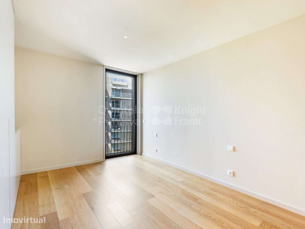 Apartamento T3 com varanda, nos Jardins d'Arrábida-17