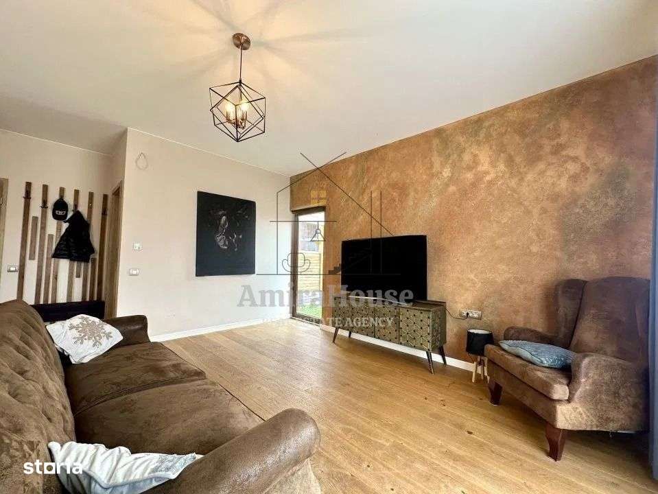 Apartament 3 camere in imobil tip vila, 79 mp, garaj, curte comuna, Gr-3