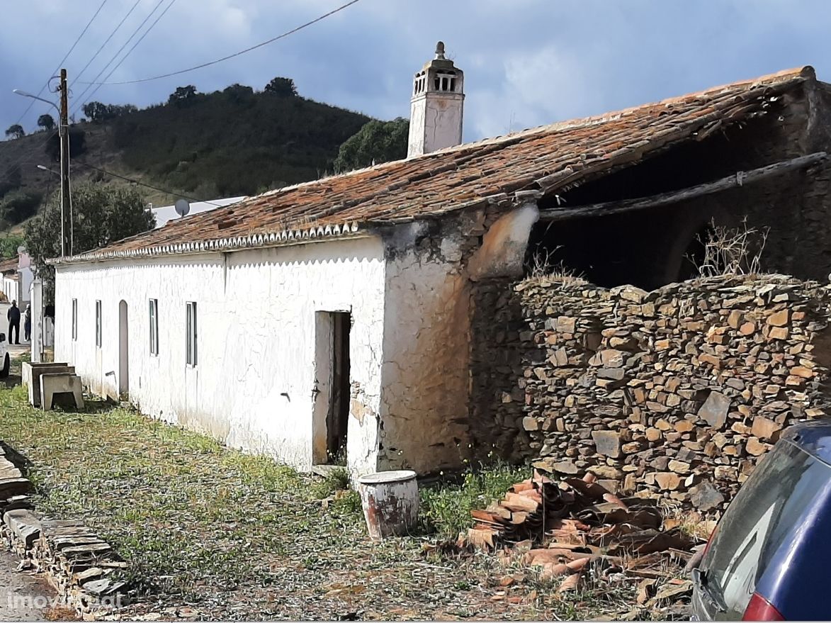 Moradia para Restaurar T2 Venda em Ameixial,Loulé