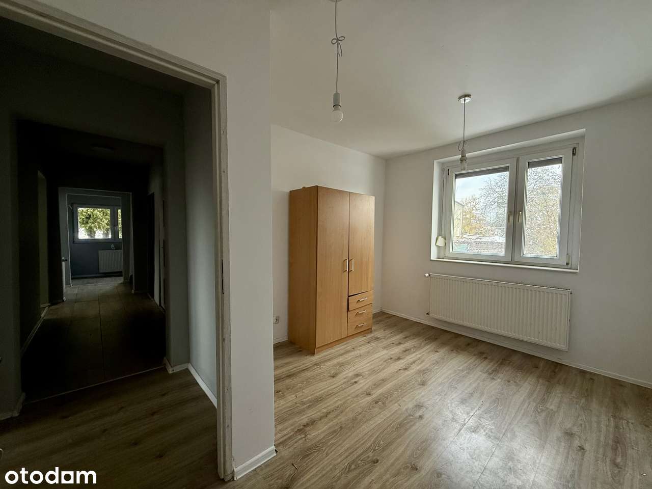 Ustawny dom wolnostojący do remontu na dużej działce + garaż -Bykowina-14