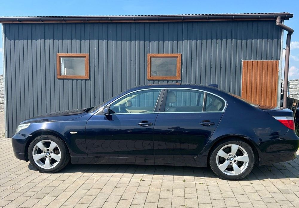BMW 5 Series E60/E61 2005