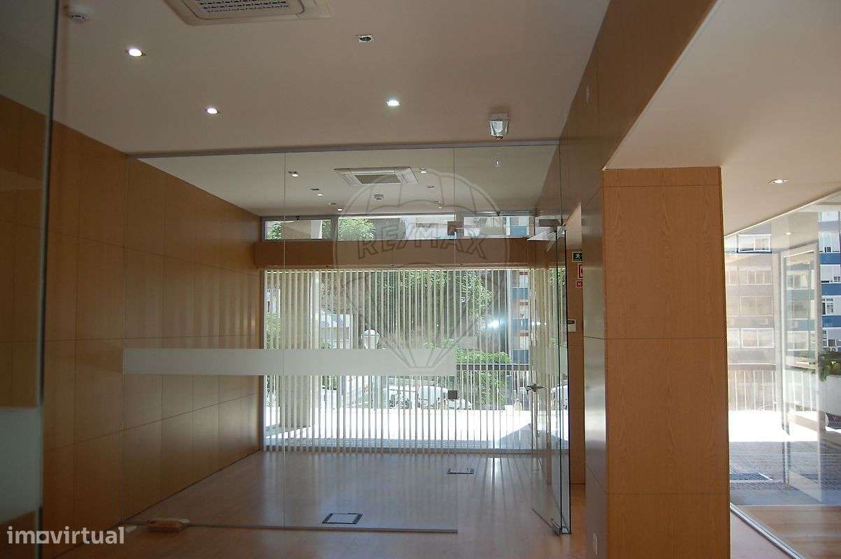 Loja  para arrendamento - Grande imagem: 5/15