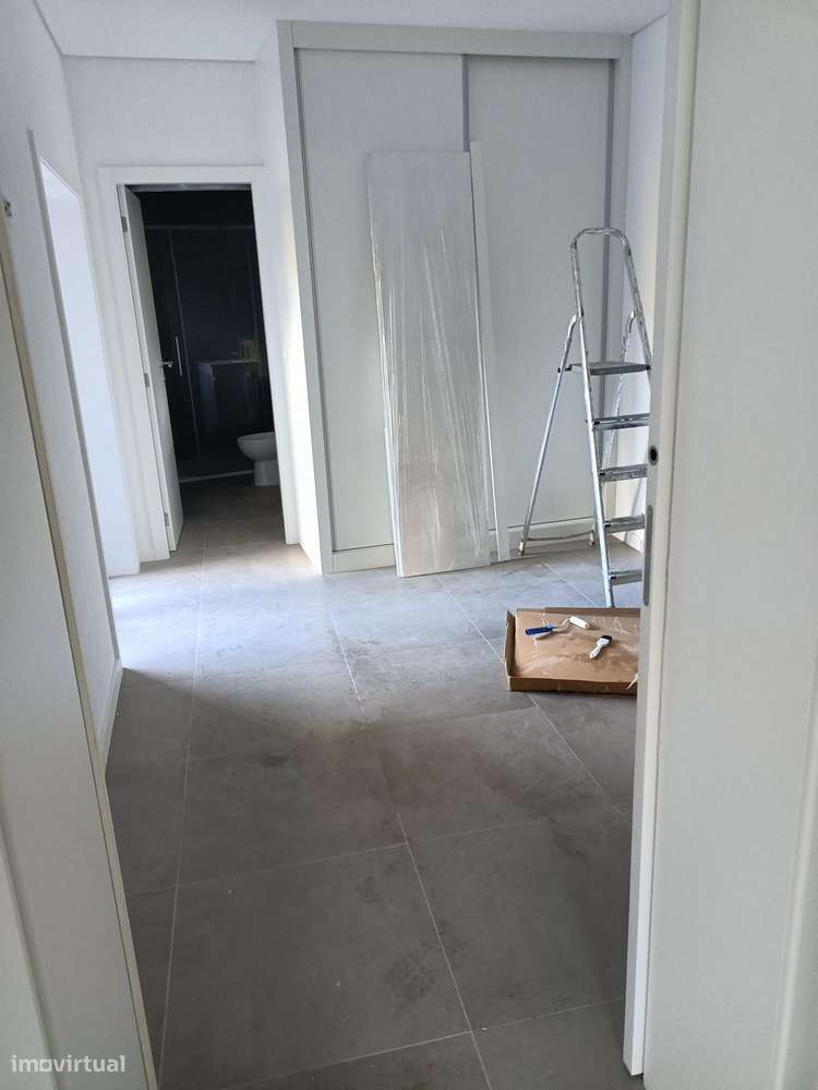 Aluga-se T2 - Penafiel - Grande imagem: 3/5