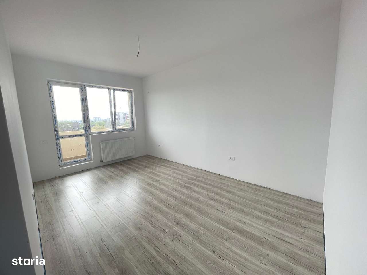 Garsoniera decomandata ,zona Aparatorii Patriei-1