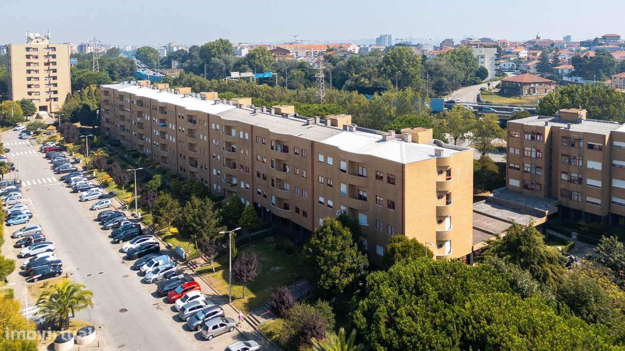 T3 com 116 m2 e 3 frentes em Canidelo, Vila Nova de Gaia-26