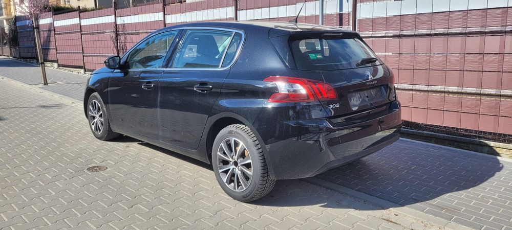 Peugeot 308 T9 PureTech 130 EAT6 Stop & Start Active 2015