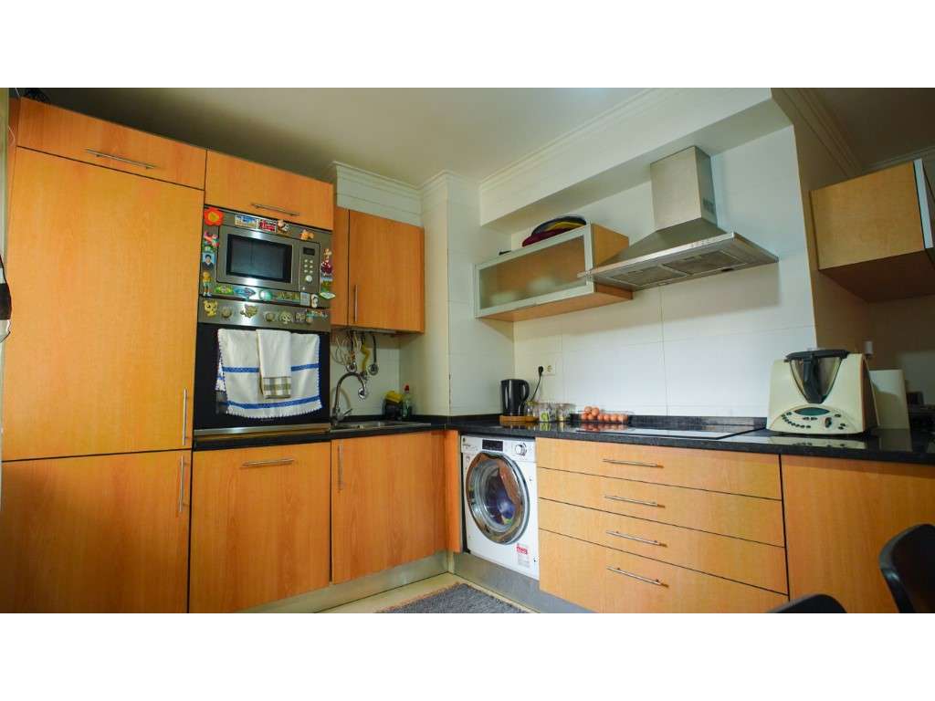 Apartamento T4 -Alhos Vedros-6