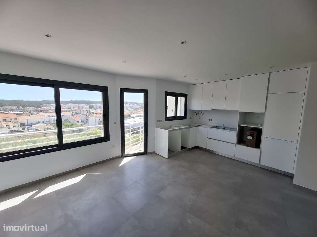 Apartamento T3 Novo ao nível do 2º andar, Calhau, Nazaré - Grande imagem: 2/20