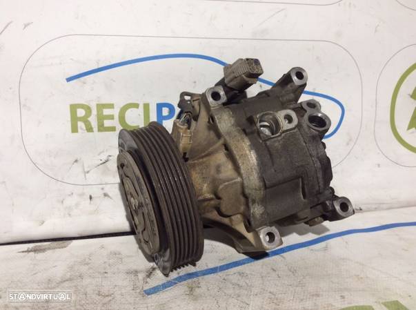 Compressor de ar condicionado Toyota Corolla E12 1.4D4D - 1