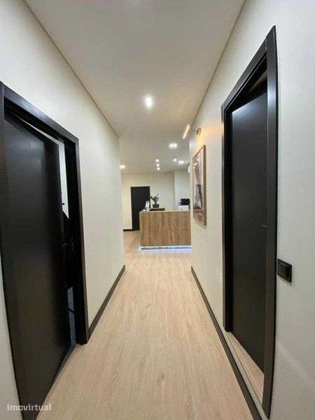 Gabinete em escritório de advogado - Grande imagem: 4/6