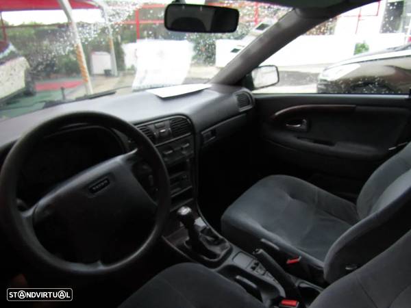 Volvo S40 1.6 - 14