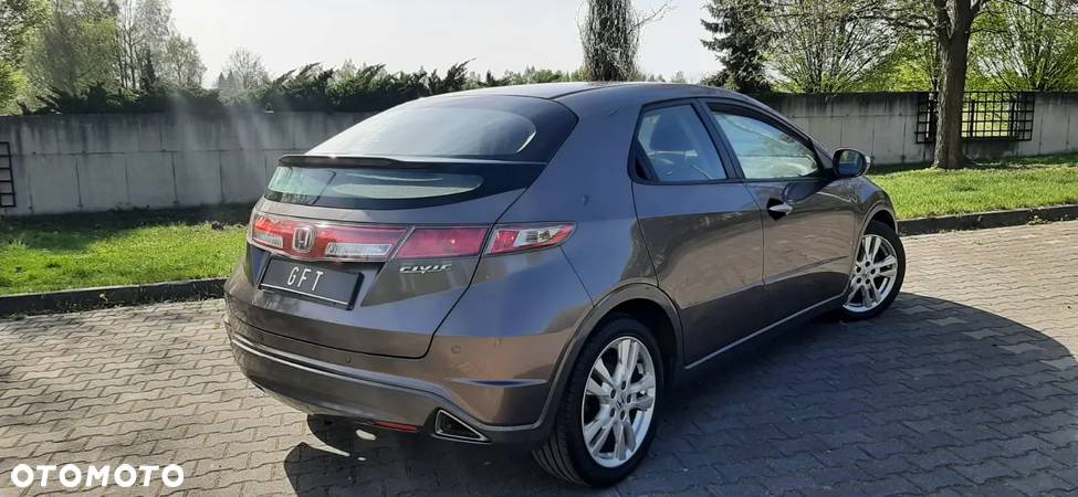 Honda Civic 1.8 Executive - 14