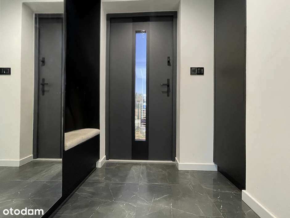 Taras od południa, garaż na 2 auta, rekuperacja, pompa ciepła.-6