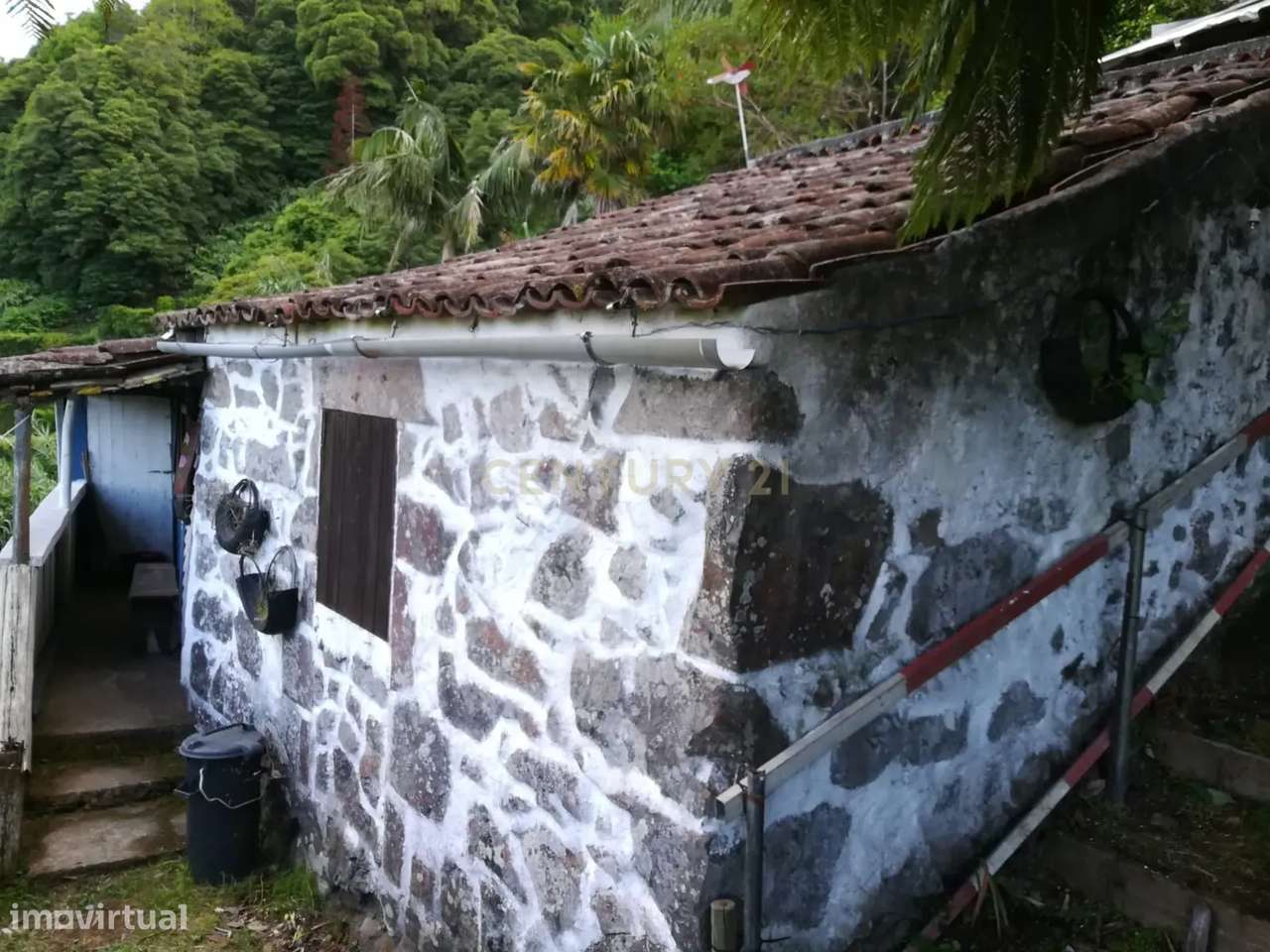 Terreno rústico  próximo da Ribeira do Guilherme - Grande imagem: 4/6