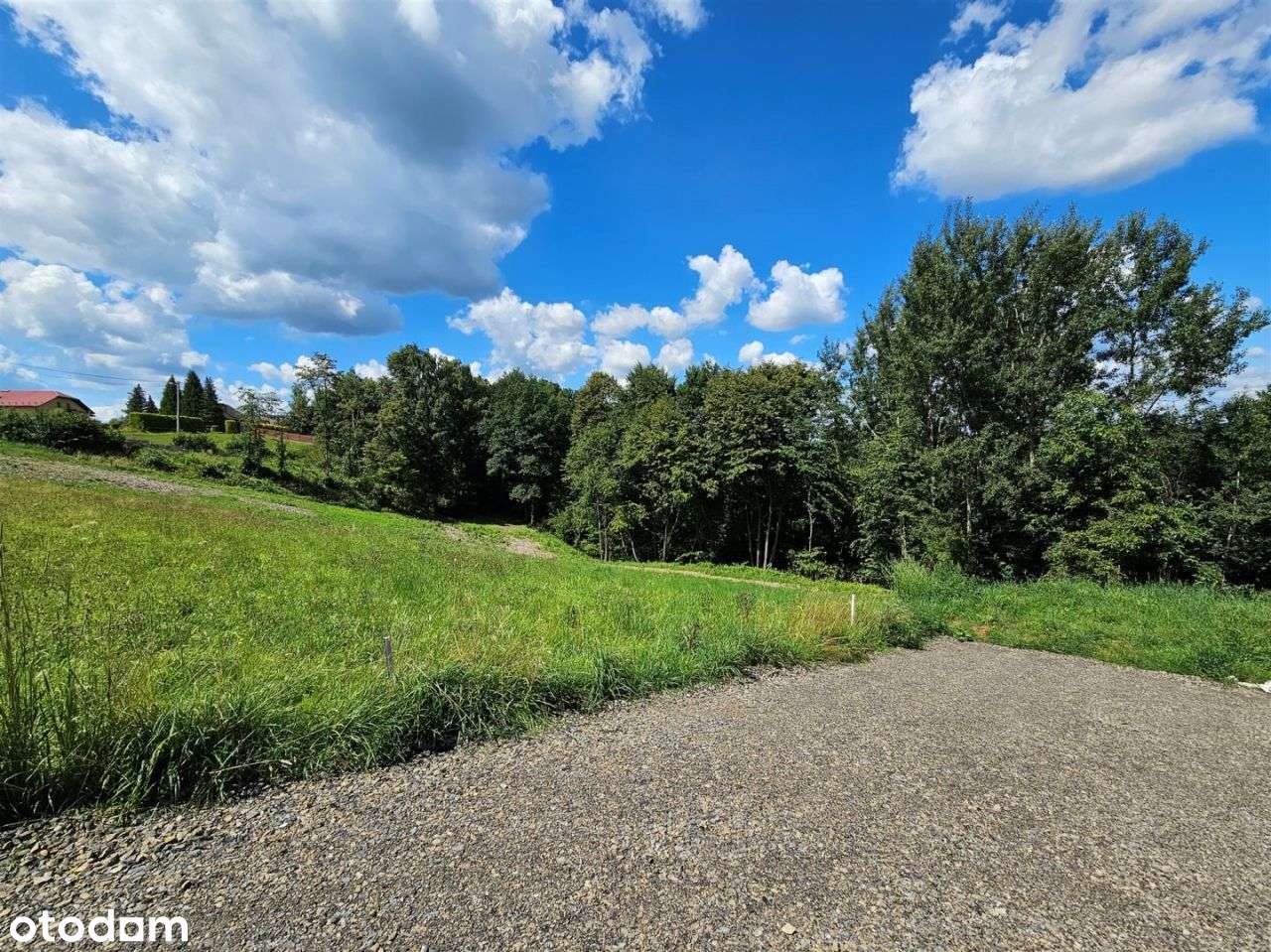 Działka budowlana 8 arów w spokojnym miejscu.-1