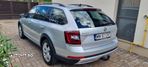 Skoda Octavia Combi 2.0 TDI DSG 4X4 Scout - 5