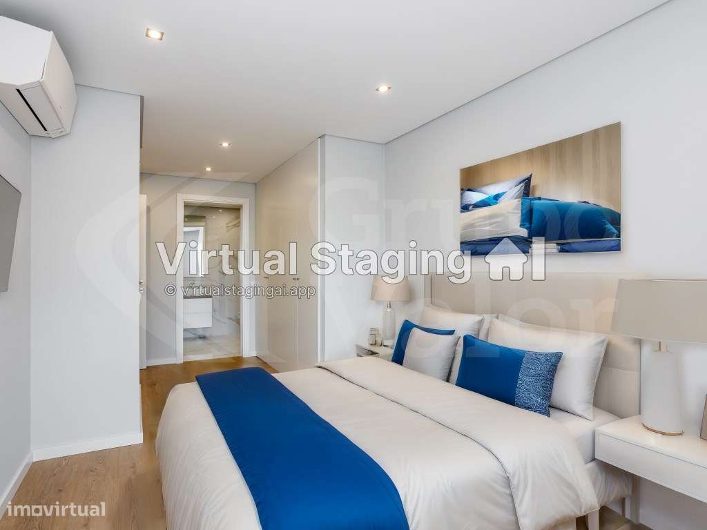 Apartamento T2 Novo com Estacionamento - Parede - R/C E-25