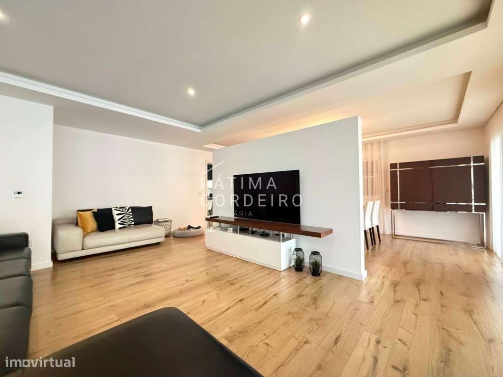 Fantástica Moradia T4+1 Quinta do Anjo/Auto Europa - Grande imagem: 2/32