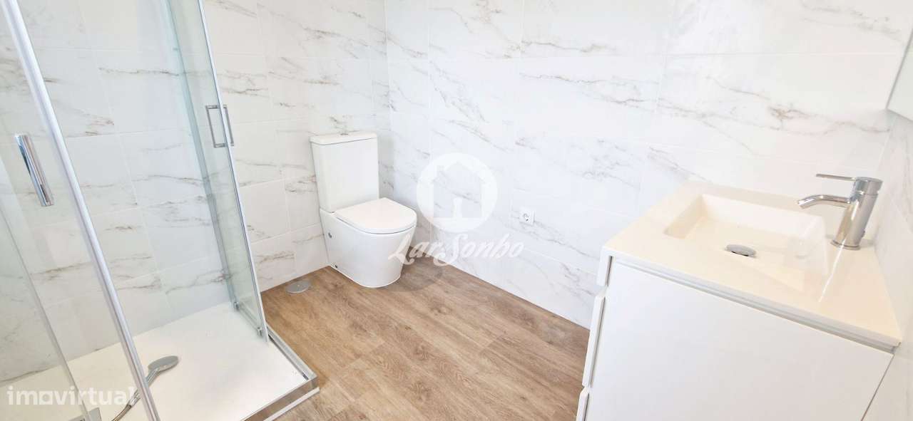 Apartamento T3 com dois terraços no centro do Porto - Grande imagem: 5/21